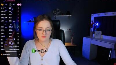 liana_kisses public webcam profile photo 5