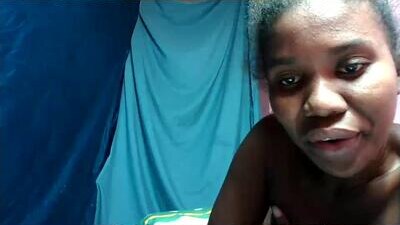 liandra69 public webcam profile photo 6