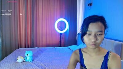 lihnpham public webcam profile photo 3