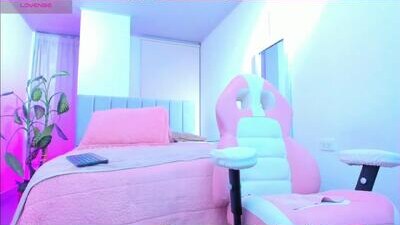 liizrey public webcam profile photo 5