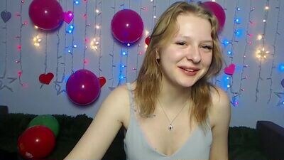 likasante public webcam profile photo 4