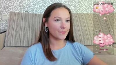 lil_luna_x public webcam profile photo 2
