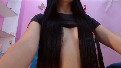 lila_pinky public webcam profile photo 3