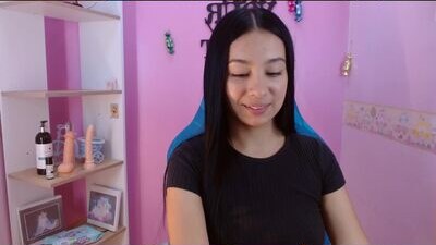 lila_pinky public webcam profile photo 7