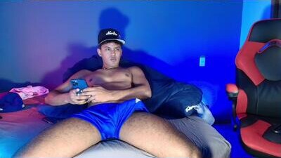 lildantear public webcam profile photo 5
