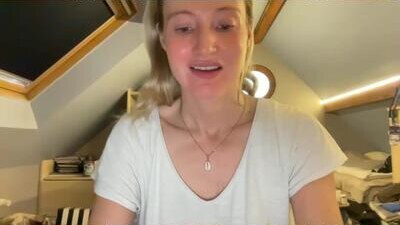 Lili_blue1 public webcam profile photo 5