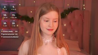 lilianhoward public webcam profile photo 5
