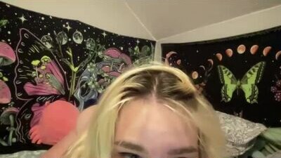 lilianlovess public webcam profile photo 6