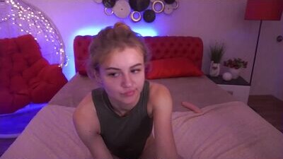lilidani public webcam profile photo 6