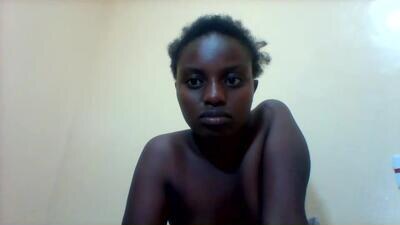 liligal public webcam profile photo 4
