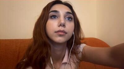 lilihalvorsen public webcam profile photo 8