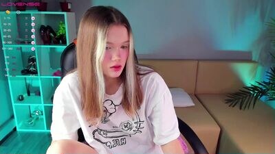 lilith_lunar public webcam profile photo 2