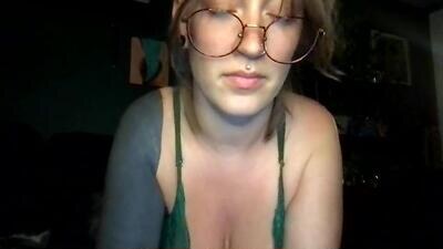 liljbby public webcam profile photo 3