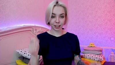 lillimooore public webcam profile photo 2