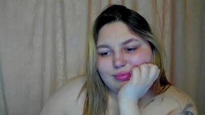 lillyhaigh public webcam profile photo 3