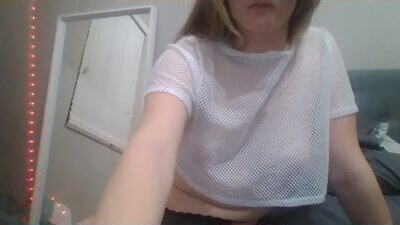 lily_slut420071 public webcam profile photo 5