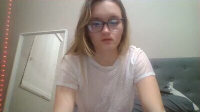 lily_slut420071 public webcam profile photo 7