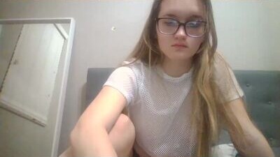 lily_slut420071 public webcam profile photo 10
