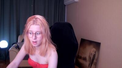 lily_spark_ public webcam profile photo 2