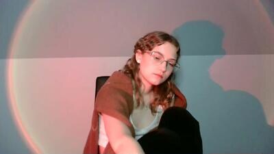 lily_tayberry public webcam profile photo 4