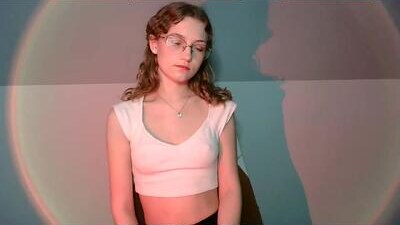 lily_tayberry public webcam profile photo 9