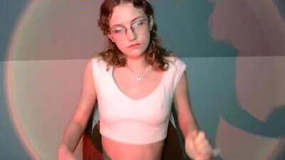 lily_tayberry public webcam profile photo 10