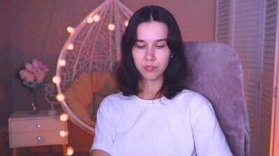 lilyfowlerr public webcam profile photo 3