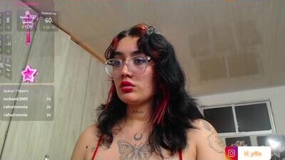 lilyfox23 public webcam profile photo 10