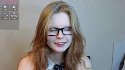 lilytways public webcam profile photo 10