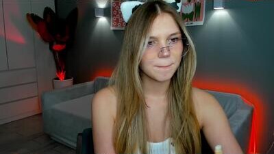 lina_korvin public webcam profile photo 6