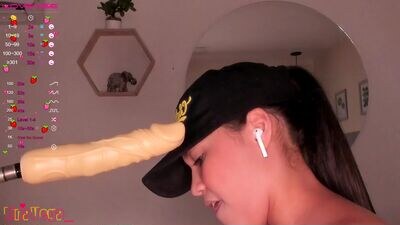 linavega_ public webcam profile photo 2
