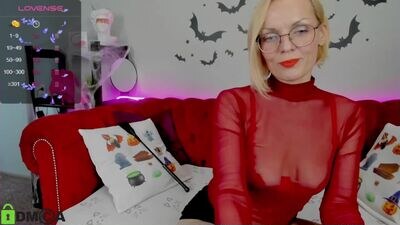linda_swan public webcam profile photo 3