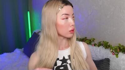 lindathackerr public webcam profile photo 4