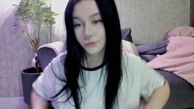 line_green public webcam profile photo 4