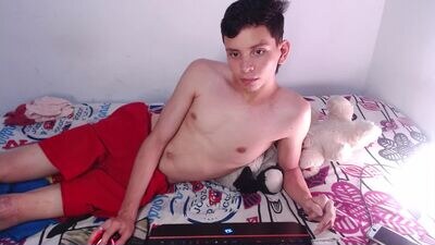 linger420 public webcam profile photo 3