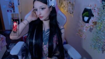 liniq public webcam profile photo 3