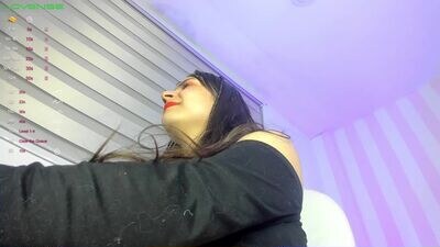 lis_roses public webcam profile photo 4