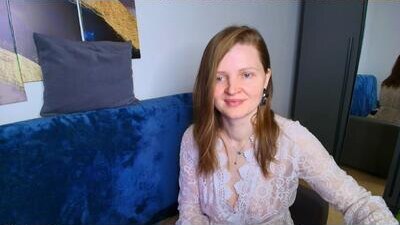 lisa__evans public webcam profile photo 5