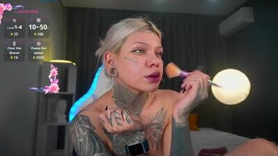 lisa_lovelyy public webcam profile photo 6