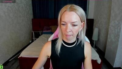 lisa_magnusson public webcam profile photo 5