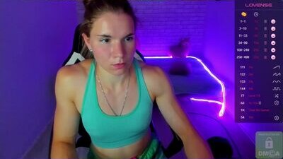 lisa_ree public webcam profile photo 7