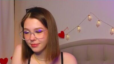 lisa_roses public webcam profile photo 8