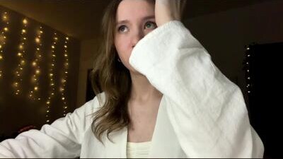 lisasmall public webcam profile photo 8