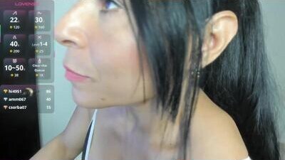 liss_glow public webcam profile photo 8