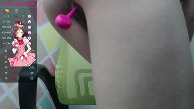little__amy_ public webcam profile photo 8