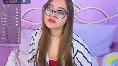 little__pie public webcam profile photo 4
