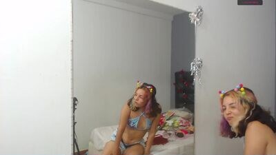little_anny_ public webcam profile photo 3