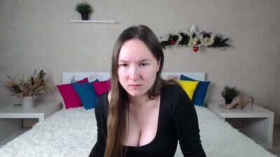 little_doll_meow public webcam profile photo 2