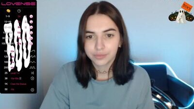 little_milady public webcam profile photo 10