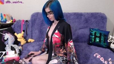 little_unic0rn public webcam profile photo 3